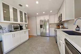 22153 James Alan Cir, Chatsworth, CA 91311 - Photo 9