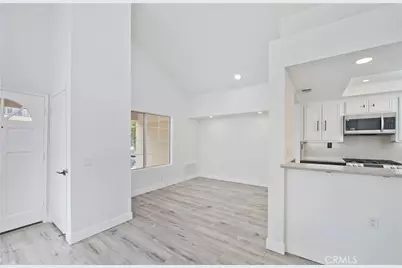 600 Kingswood Lane #A, Simi Valley, CA 93065 - Photo 7