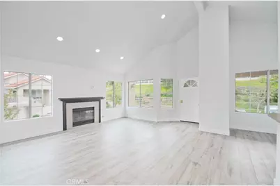 600 Kingswood Lane #A, Simi Valley, CA 93065 - Photo 3