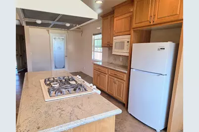 20026 Lull, Winnetka, CA 91306 - Photo 7