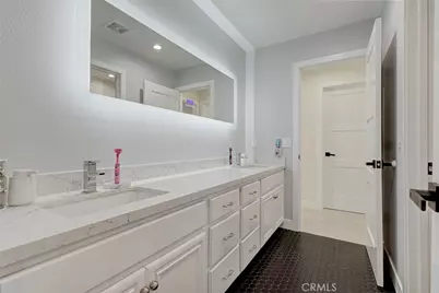 17743 Wren Drive, Canyon Country, CA 91387 - Photo 43