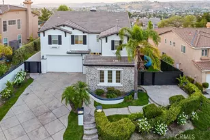 17743 Wren Dr, Canyon Country, CA 91387 - Photo 3