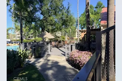 5545 Canoga Avenue, Woodland Hills, CA 91367 - Photo 37