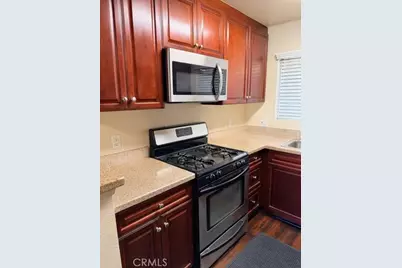 5545 Canoga Avenue, Woodland Hills, CA 91367 - Photo 9