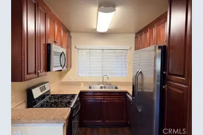 5545 Canoga Avenue, Woodland Hills, CA 91367 - Photo 11