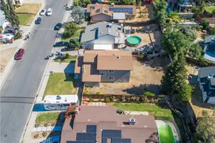 3001 Catalina Dr, Bakersfield, CA 93306 - Photo 27