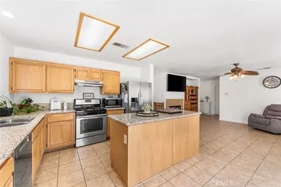 45420 Fairbanks, Lancaster, CA 93534 - Photo 17