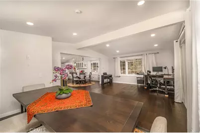 5708 McDonie Avenue, Woodland Hills, CA 91367 - Photo 11