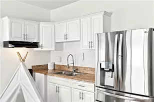 17418 Kingsbury St, Granada Hills, CA 91344 - Photo 23