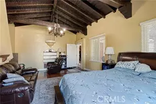 2546 S Bronson, Los Angeles, CA 90018 - Photo 7
