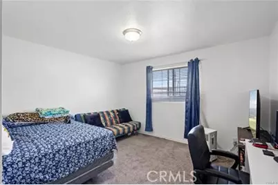 2546 S Bronson, Los Angeles, CA 90018 - Photo 11