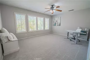 25317 Oak Ridge Dr, Saugus, CA 91350 - Photo 33