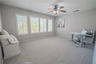 25317 Oak Ridge Dr, Saugus, CA 91350 - Photo 33