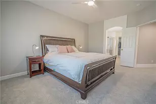 25317 Oak Ridge Dr, Saugus, CA 91350 - Photo 27