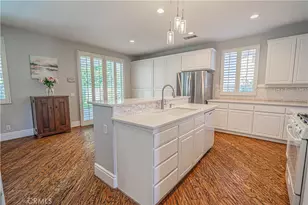 25317 Oak Ridge Dr, Saugus, CA 91350 - Photo 15