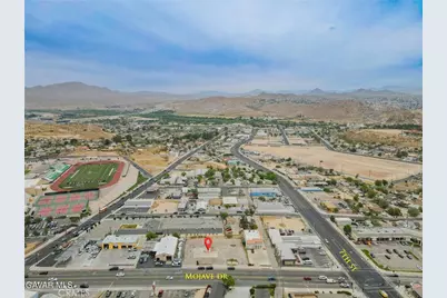 16651 Mojave Dr, Victorville, CA 92395 - Photo 11