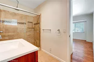 16670 Moorpark, Encino, CA 91436 - Photo 19