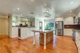 16670 Moorpark, Encino, CA 91436 - Photo 9