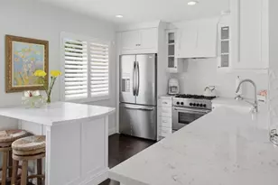 9735 Via Roma, Burbank, CA 91504 - Photo 11