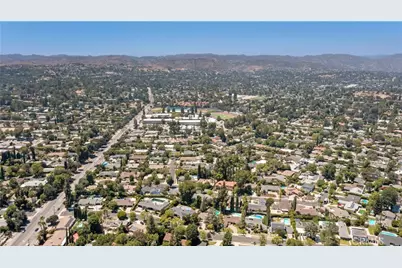 23459 Canzonet Street, Woodland Hills, CA 91367 - Photo 37