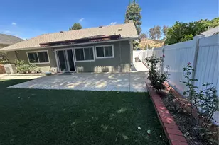27554 Pamplico, Valencia, CA 91354 - Photo 3
