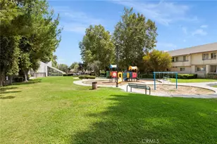 7641 Reseda Blvd, Reseda, CA 91335 - Photo 19
