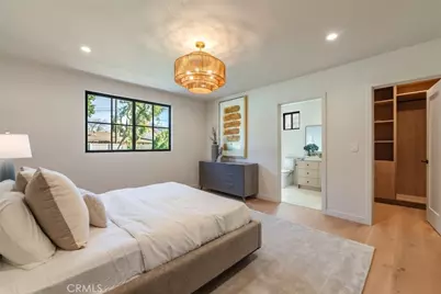 8960 Oak Park Avenue, Sherwood Forest, CA 91325 - Photo 29