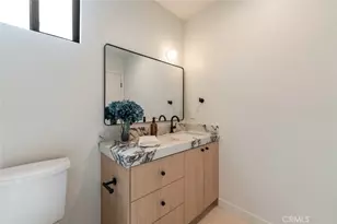 8960 Oak Park Ave, Sherwood Forest, CA 91325 - Photo 35