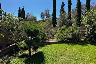 15156 McIntyre St, Sylmar, CA 91342 - Photo 25