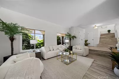 19834 Haynes Street, Woodland Hills, CA 91367 - Photo 7