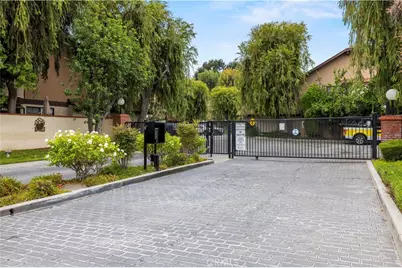24835 Apple Street #F, Newhall, CA 91321 - Photo 37