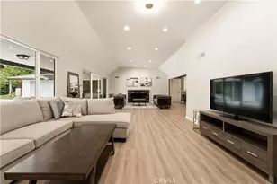 15701 Royal Ridge, Sherman Oaks, CA 91403 - Photo 9