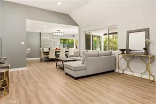 15701 Royal Ridge, Sherman Oaks, CA 91403 - Photo 7
