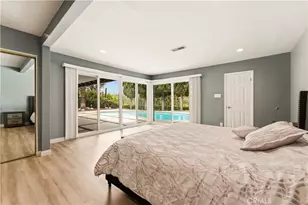 15701 Royal Ridge, Sherman Oaks, CA 91403 - Photo 17