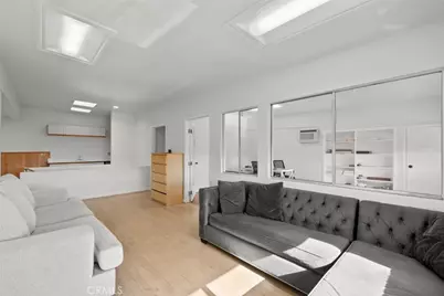 8201 Sepulveda Place, Panorama City, CA 91402 - Photo 17