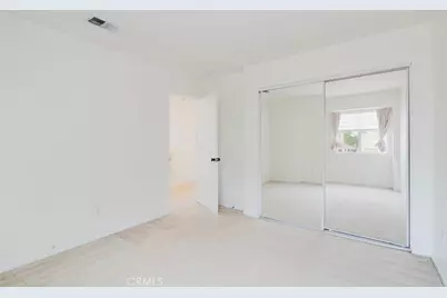 27631 Iris Place, Castaic, CA 91384 - Photo 15