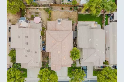 27631 Iris Place, Castaic, CA 91384 - Photo 33