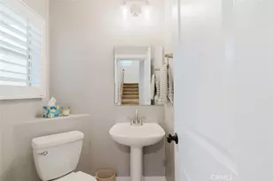 27631 Iris Pl, Castaic, CA 91384 - Photo 25
