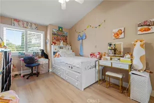 28948 Shadow Valley Ln, Saugus, CA 91390 - Photo 17