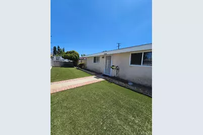 13084 Vaughn, San Fernando, CA 91340 - Photo 5