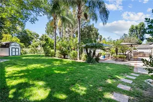 23352 Ostronic, Woodland Hills, CA 91367 - Photo 59
