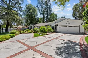 23352 Ostronic, Woodland Hills, CA 91367 - Photo 5