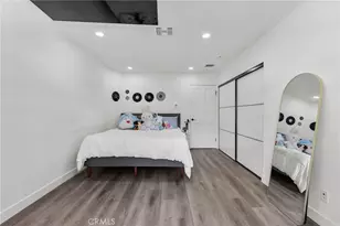 23352 Ostronic, Woodland Hills, CA 91367 - Photo 31