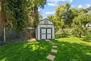 23352 Ostronic, Woodland Hills, CA 91367 - Photo 61