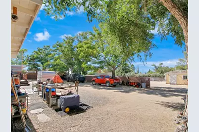 13127 E Avenue W11, Pearblossom, CA 93553 - Photo 35