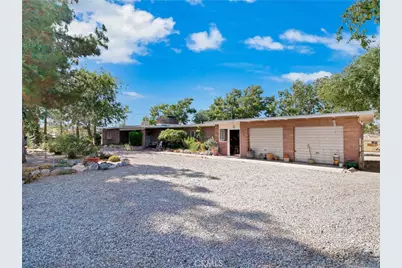 13127 E Avenue W11, Pearblossom, CA 93553 - Photo 1