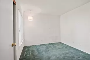 24528 McBean Pkwy, Valencia, CA 91355 - Photo 23