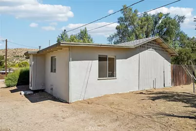 11618 Rosewood Avenue, Morongo Valley, CA 92256 - Photo 17