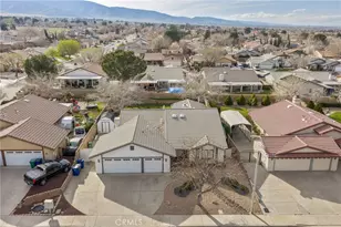 42307 61st St W, Quartz Hill, CA 93535 - Photo 29