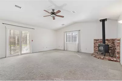 42307 61st St W, Quartz Hill, CA 93535 - Photo 11